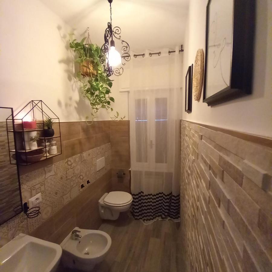 Ferienwohnung Casa Fiorita 22 Porto Ceresio Exterior foto